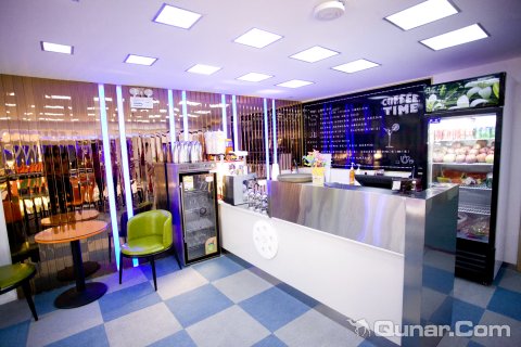 怀宁鑫岸电影主题酒店