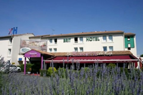 拉罗切尔佩里尼英式酒店(Brit Hotel La Rochelle Périgny)