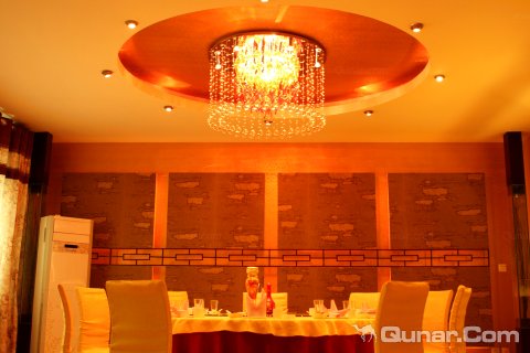 平武富华大酒店