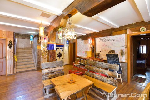 稻城从一束阳光开始客栈