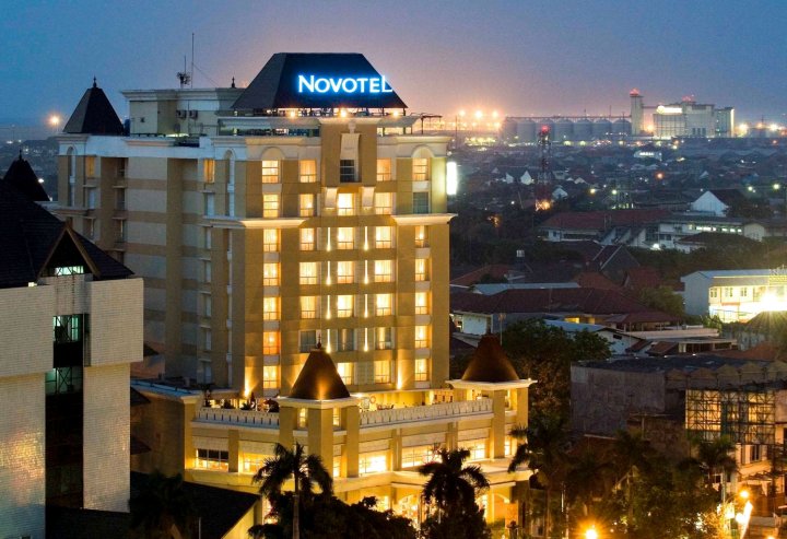三宝拢诺富特酒店(Novotel Semarang)