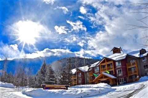 彭伯顿山谷旅馆(Pemberton Valley Lodge)