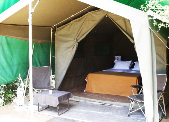 邦达拉玛胡拉帐篷野生动物园营地酒店(Mahoora Tented Safari Camp Bundala)