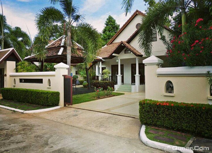 芭堤雅VIP别墅-中天海滩公园别墅(VIP Villas Pattaya Park Villas Jomtien Beach)