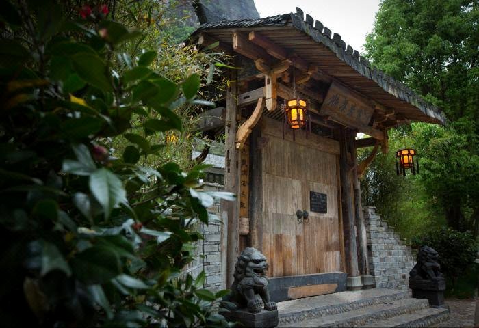 楠溪若舍民宿以楠溪江为根,因大若岩而生,傍山水作舍