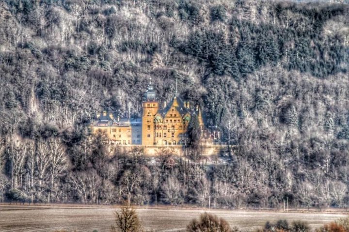 斯洛斯沃尔夫斯布恩酒店(Schloss Hotel Wolfsbrunnen)