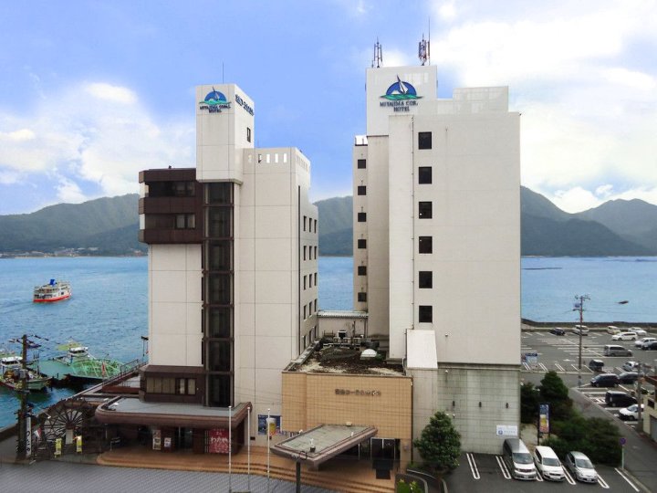 广岛宫岛珊瑚酒店(Miyajima Coral Hotel)