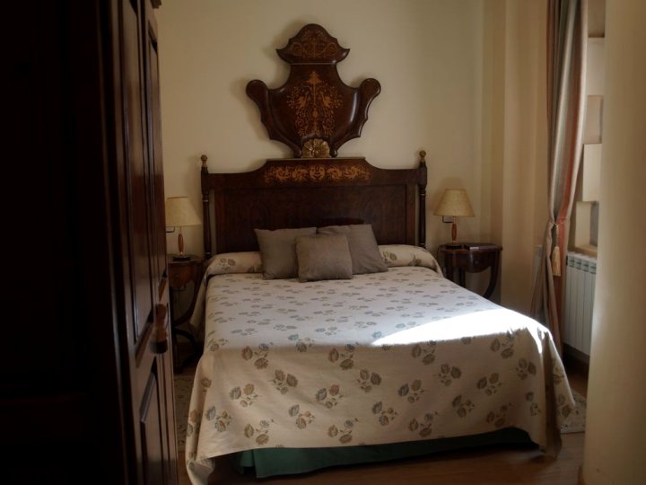 库列尔城堡皇家庄园酒店(Residencia Real del Castillo de Curiel)