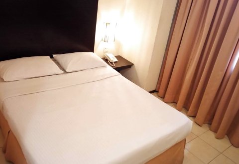 斯利苏特拉酒店 - 班斯白沙罗(Hotel Sri Sutra - Bandar Sri Damansara)