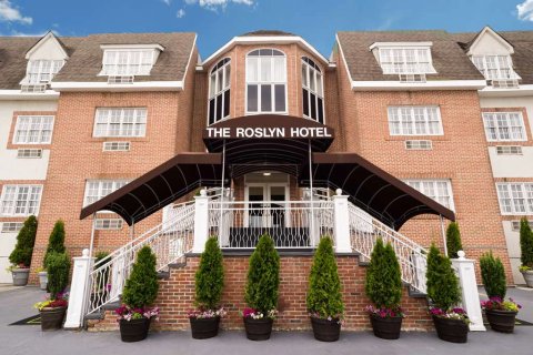 罗斯林酒店(The Roslyn Hotel)