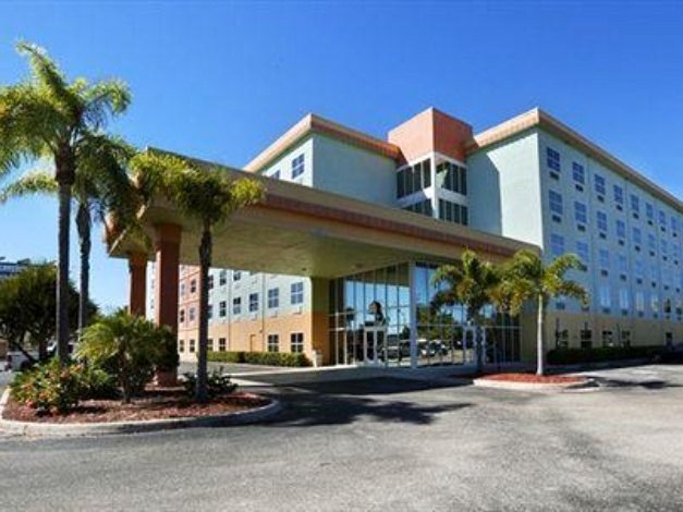 迈尔斯堡倾城套房酒店(Allure Suites of Fort Myers)