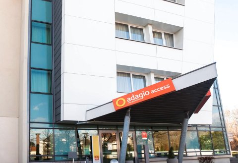 斯特拉斯堡伊尔基希阿德吉奥公寓式酒店(Aparthotel Adagio Access Strasbourg Illkirch)