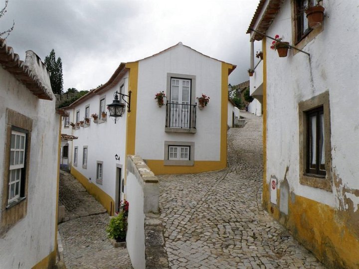 蒂亚戈奥比多斯住宿加早餐旅馆(Casa de S. Thiago de Obidos)