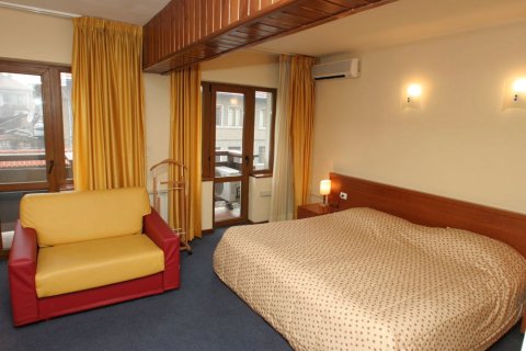 皮林酒店(Hotel Pirin)