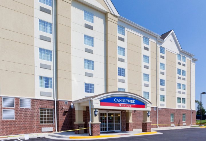 马纳萨斯烛木套房酒店(Candlewood Suites Manassas)