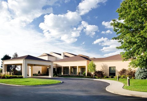 堪萨斯城南庭院酒店(Sonesta Select Kansas City South Overland Park)