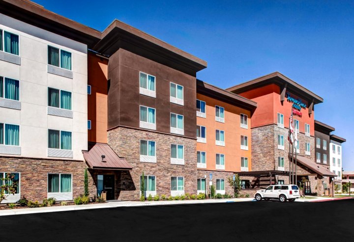 贝科斯菲尔德西万豪特奈普拉斯套房酒店(TownePlace Suites by Marriott Bakersfield West)