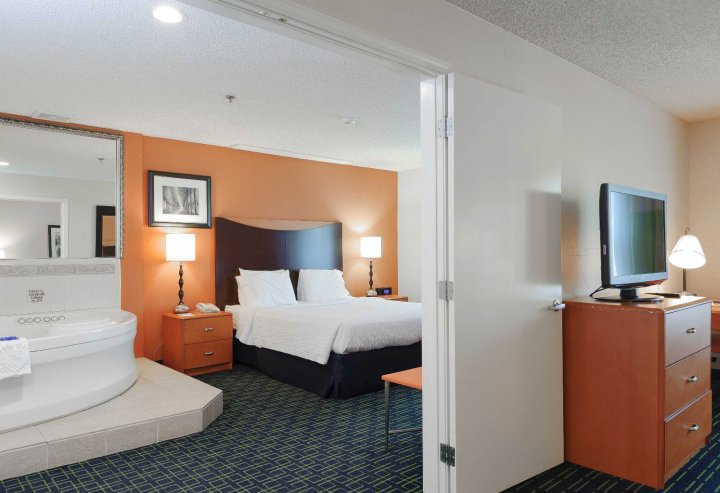 奥克兰海沃德费尔菲尔德酒店(Fairfield Inn & Suites Oakland Hayward)