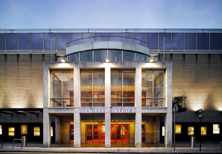 都柏林舒尔本傲途格酒店(The Shelbourne Dublin, Autograph Collection)