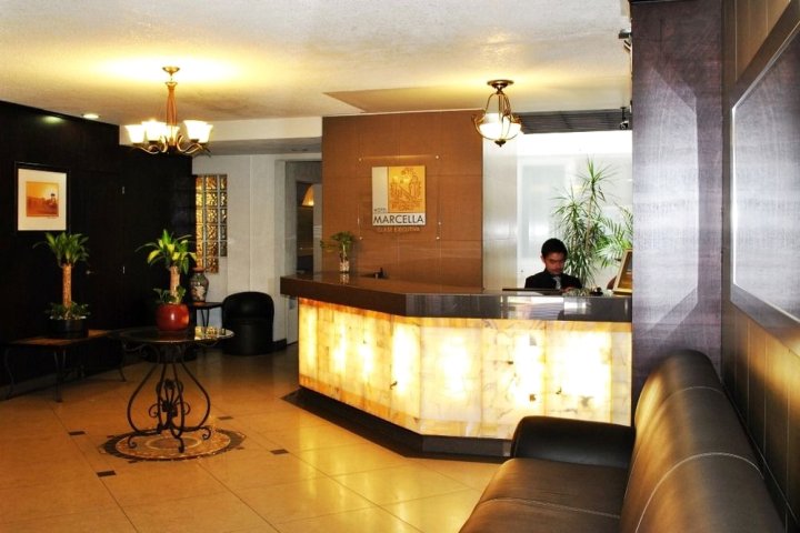 马瑟拉特级酒店(Hotel Marcella Clase Ejecutiva)