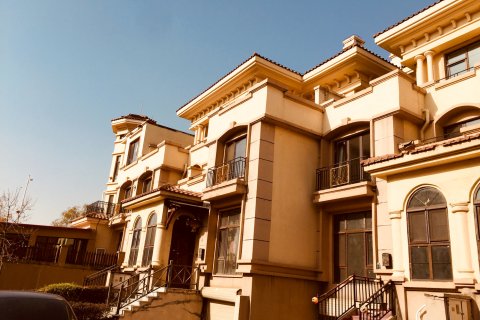 沈阳crazy house疯房子轰趴别墅中旅国际小镇店