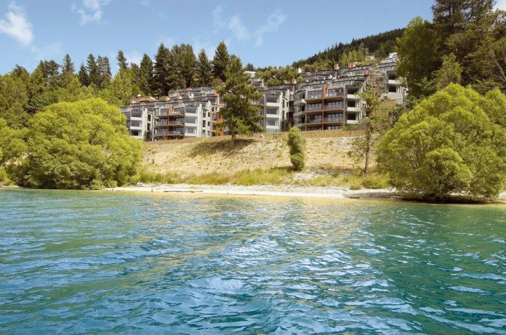 皇后镇盛橡湖岸度假酒店(Oaks Shores Queenstown)