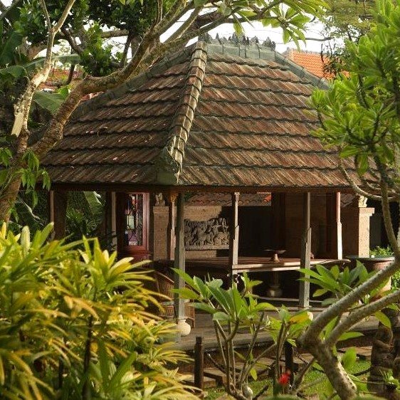 阿林德拉别墅酒店(Alindra Villa)