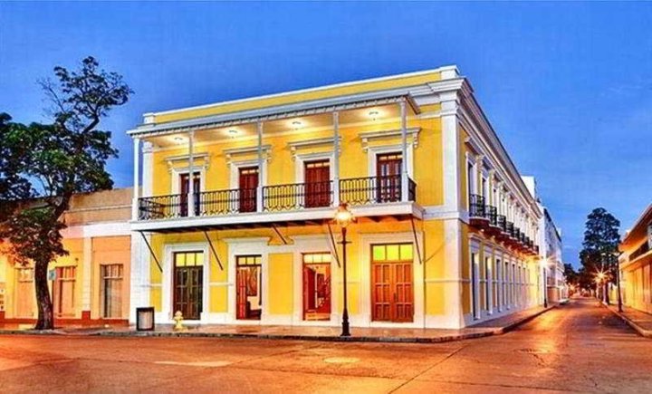 蓬塞广场赌场酒店(Ponce Plaza Hotel & Casino)