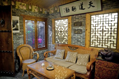 江畔·繁花茚舍