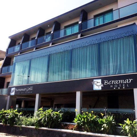 贝拉玛尔酒店(Beramar Hotel)