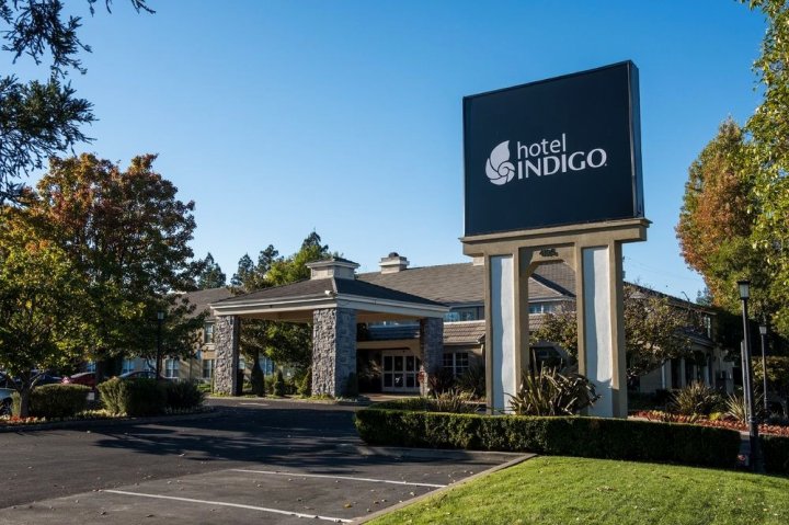 纳帕谷英迪格酒店(Hotel Indigo Napa Valley)