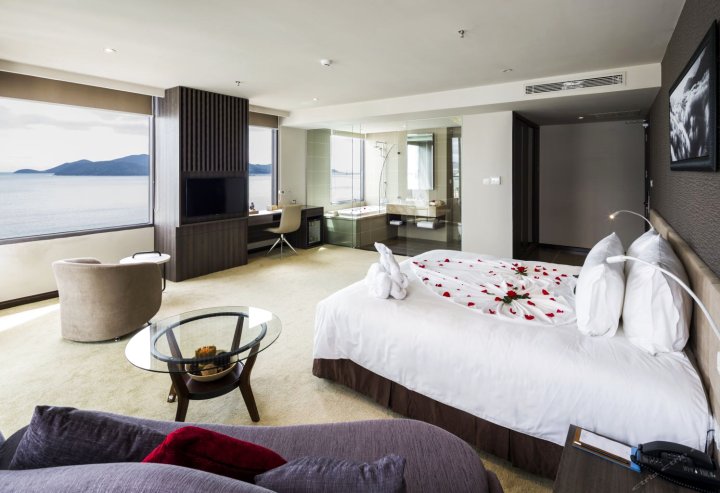 阿拉纳芽庄海滩酒店(Alana Nha Trang Beach Hotel)