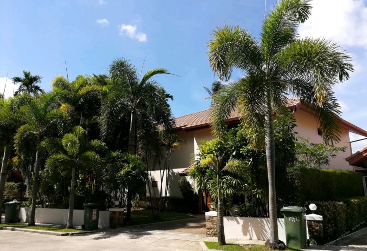 椰林漫墅(Coconut Palm Villa Phuket)