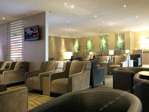 哥打京那巴鲁环亚集团机场贵宾室(本地出发) – 哥打京那巴鲁国际机场(Plaza Premium Lounge (Domestic Departure) – Kota Kinabalu International Airport)