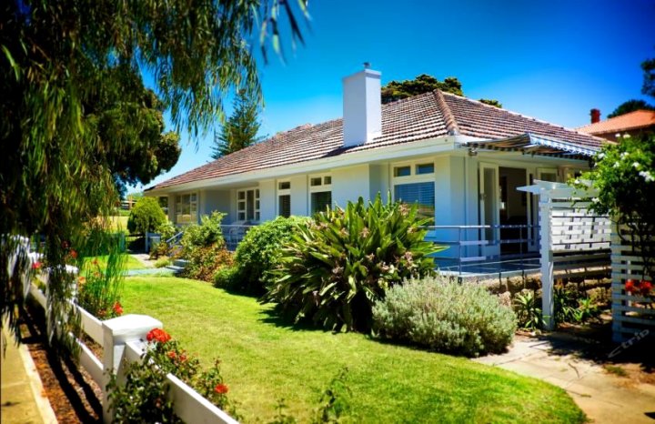 珀斯科特斯洛加州平房(Cottesloe Californian Bungalow Perth)