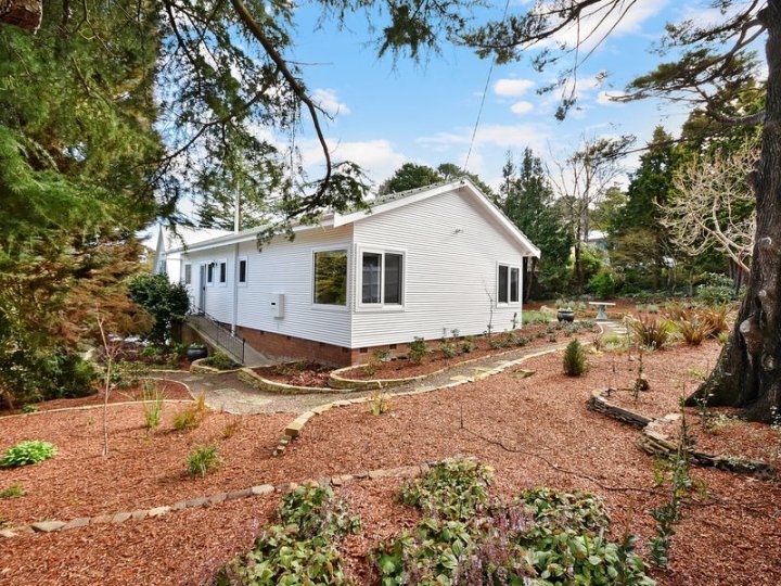 雷拉孔雀屋酒店(Peacock House in Leura)