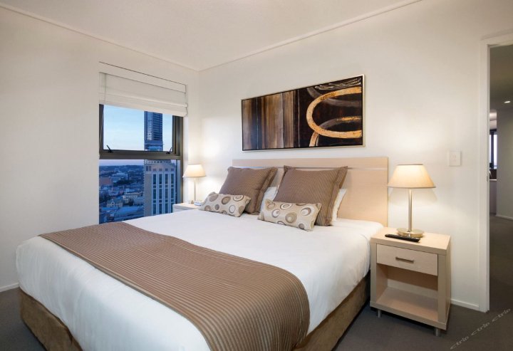 布里斯班短期出租 -420 Queen Street - 三卧室公寓(Rentals Short Term-420 Queen Street, Brisbane, Qld- Three Bedroom Apartment)