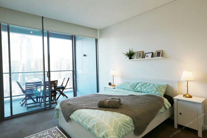 悉尼情人港豪华三房酒店式公寓(CBD Sky Level Luxury 3 Bd Apt by Darling Harbor Sydney)