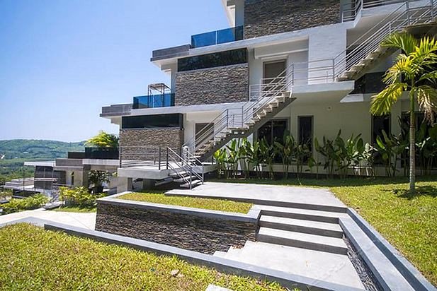 普吉岛拉扬豪华别墅(Deluxe Residence at Layan Beach Phuket)