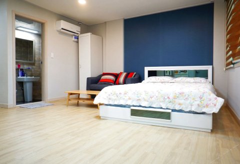 Flowers度假屋(Flowers Pension Yeosu)