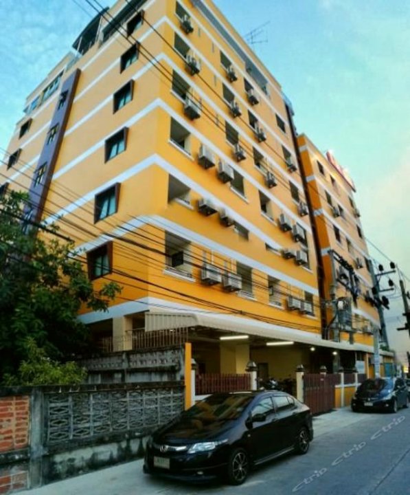 Pipatpong公寓(Pipatpong Apartment Hotel)