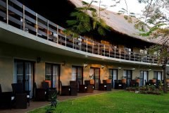 阿赞比西河酒店(Azambezi River Lodge)