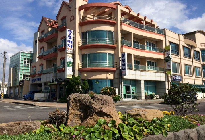 济州蓝海度假屋(Bluebeach Pension Jeju)