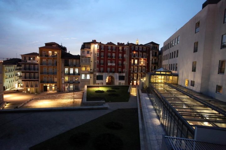 新奥波尔图公寓卡多萨酒店(New Oporto Apartments - Cardosas)