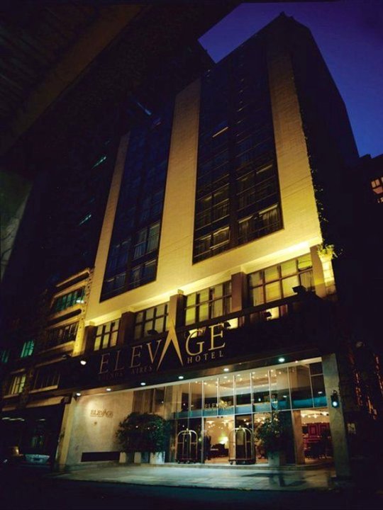 艾勒瓦格酒店(Elevage Hotel)