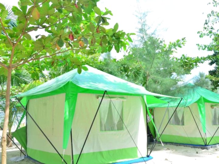奈岛营地酒店(Koh Ngai Camping)