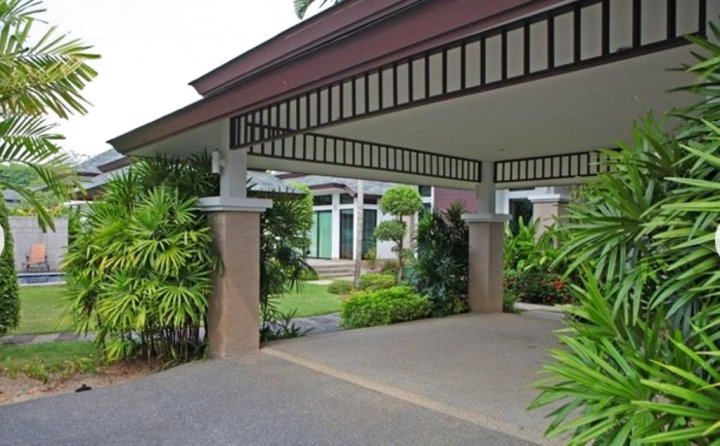 普吉岛檀别墅(Villa Tan Phuket)