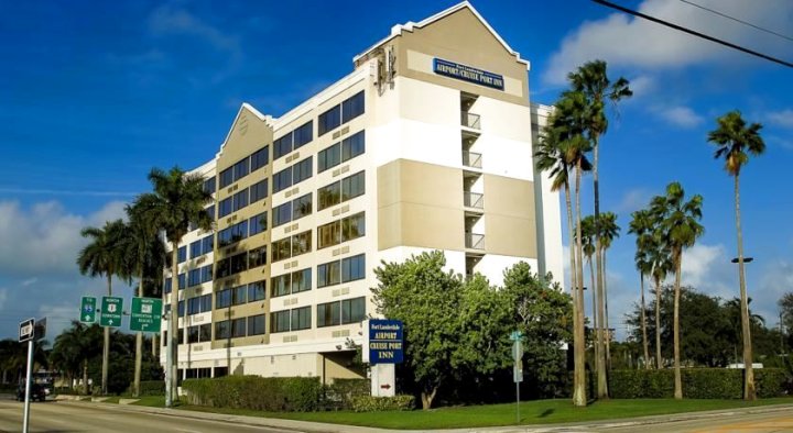 福朋喜来登酒店 - 劳德代尔堡机场/邮轮港口(Four Points by Sheraton Fort Lauderdale Airport/Cruise Port)