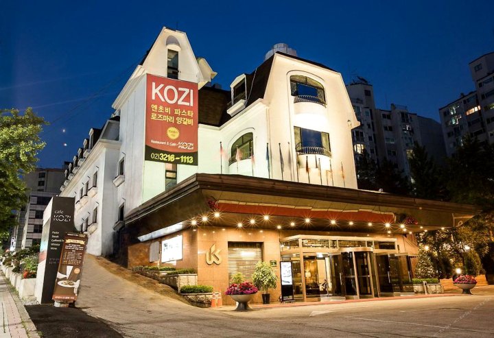 首尔东和金氏酒店(Donghwa Kims Hotel Seoul)