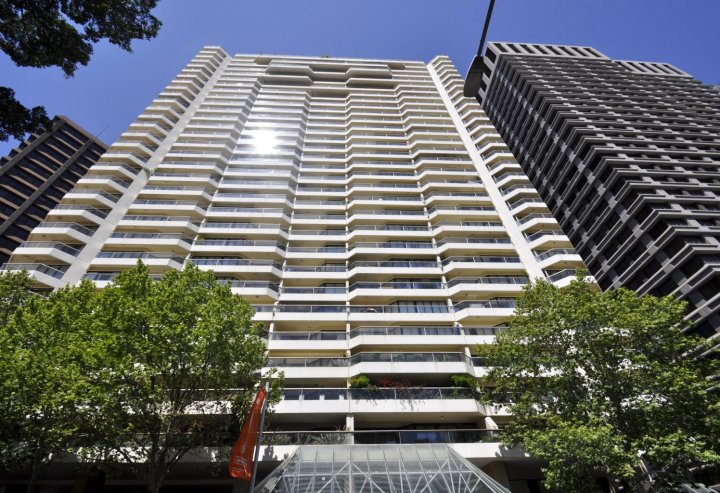 悉尼中央商务区独立现代两卧公寓(507LP)(Sydney CBD Fully Self Contained Modern 2 Bed Apartment (507LP))